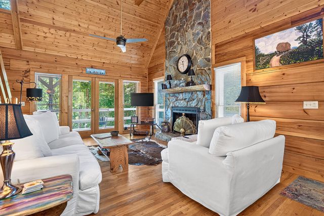 161 Walkabout Creek Road, Morganton, GA 30560
