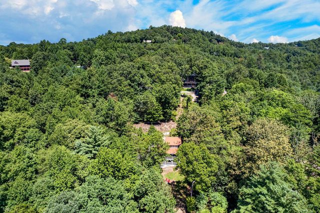 161 Walkabout Creek Road, Morganton, GA 30560
