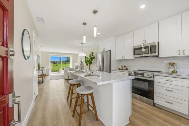 1862 Pleasantdale Lane, Encinitas, CA 92024