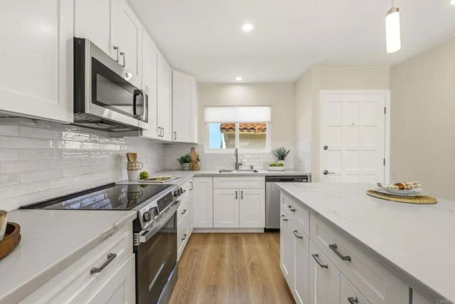 1862 Pleasantdale Lane, Encinitas, CA 92024