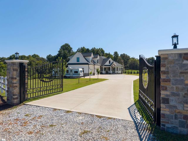 230 Gano Drive, Woodruff, SC 29388