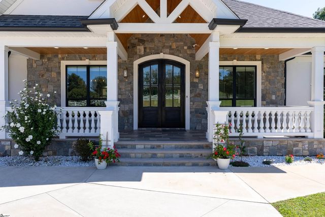 230 Gano Drive, Woodruff, SC 29388