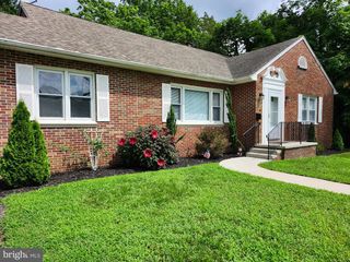 27 S STATE ST, Vineland, NJ 08360