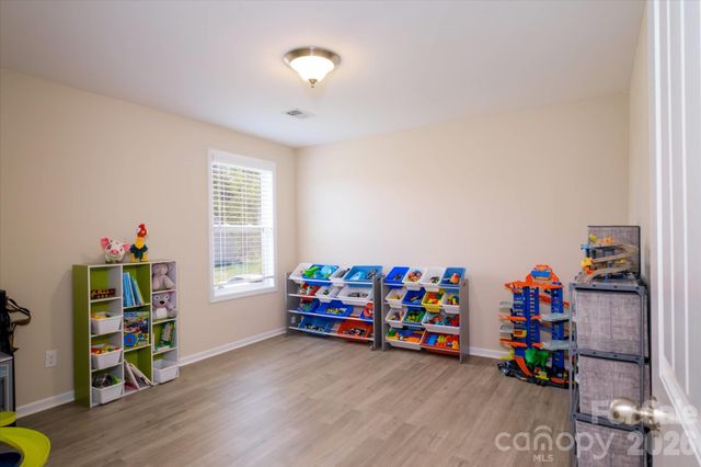 5401 Casper Drive, Charlotte, NC 28214