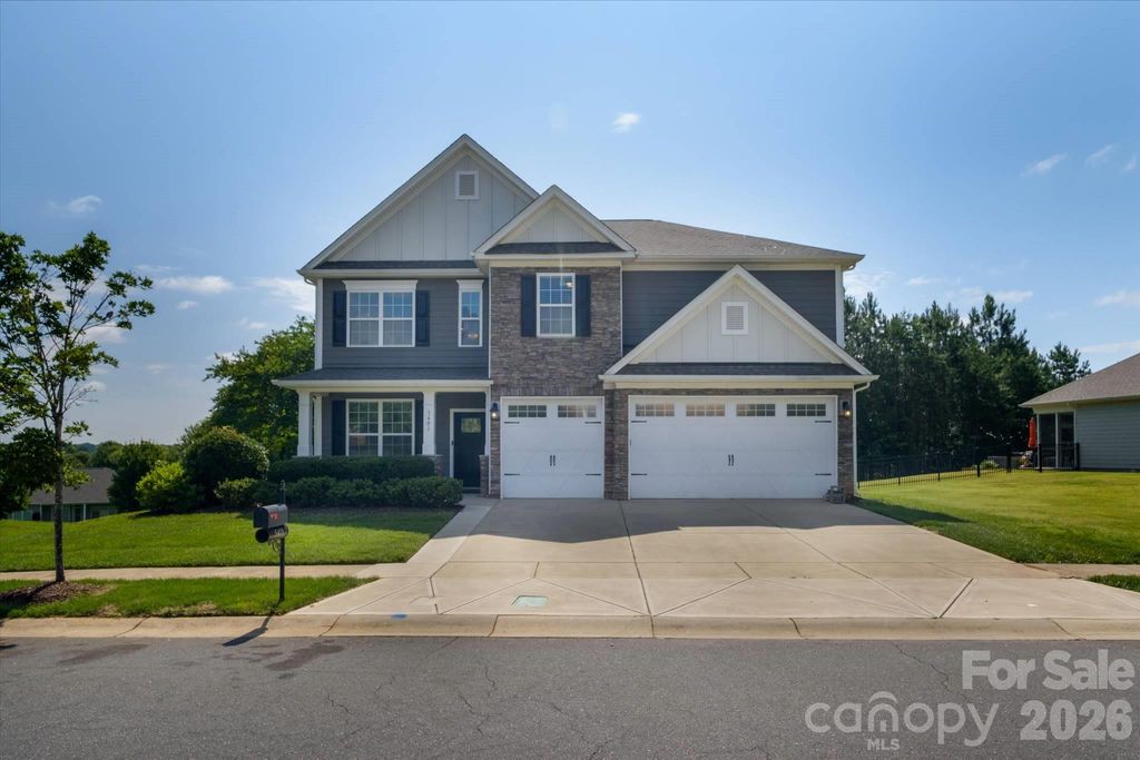 5401 Casper Drive, Charlotte, NC 28214