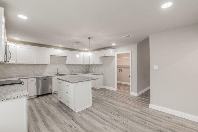 6517 Briley Drive, North Richland Hills, TX 76180
