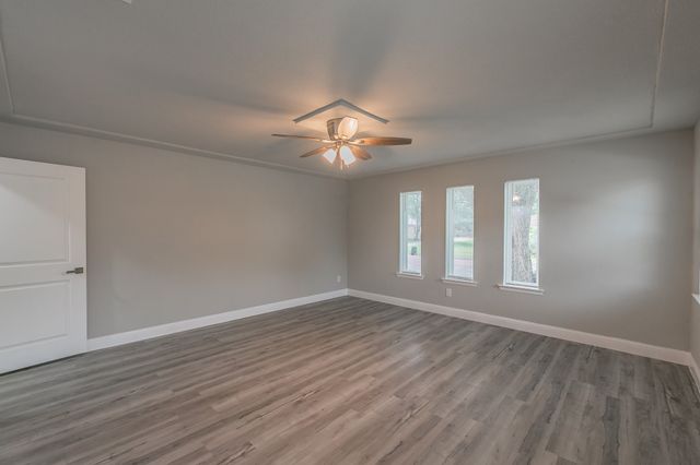 6517 Briley Drive, North Richland Hills, TX 76180
