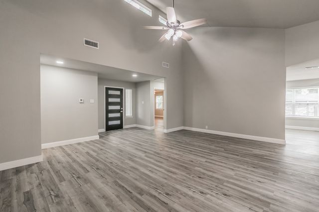 6517 Briley Drive, North Richland Hills, TX 76180