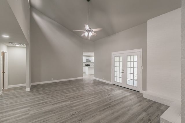 6517 Briley Drive, North Richland Hills, TX 76180