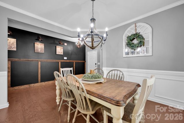 175 Falls Cove Drive, Troutman, NC 28166