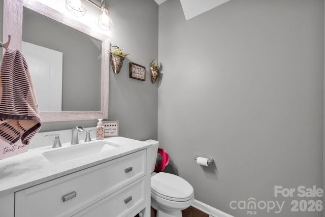 175 Falls Cove Drive, Troutman, NC 28166