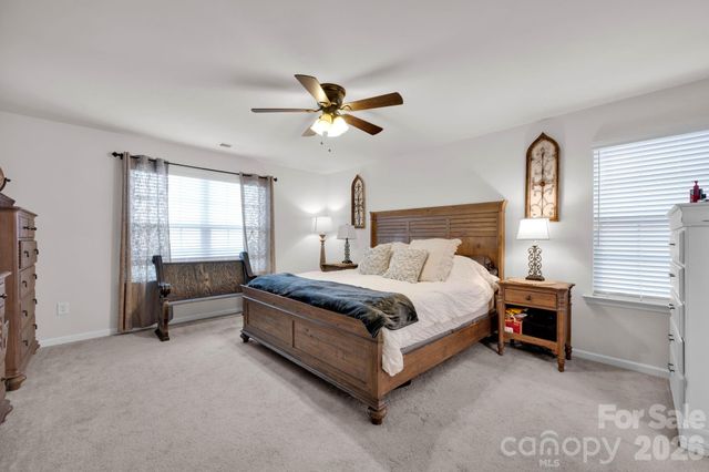 175 Falls Cove Drive, Troutman, NC 28166