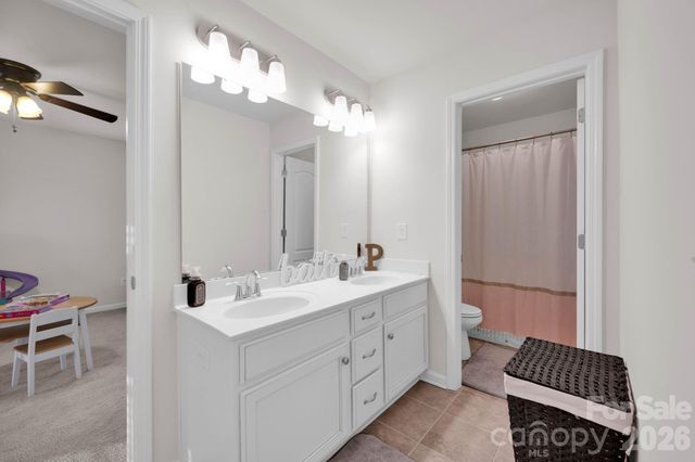 175 Falls Cove Drive, Troutman, NC 28166