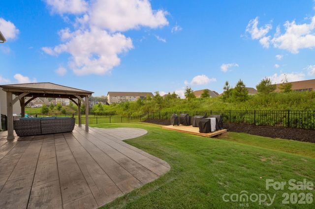 175 Falls Cove Drive, Troutman, NC 28166