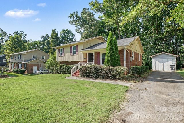 6209 Springfield Drive, Charlotte, NC 28212