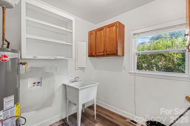 6209 Springfield Drive, Charlotte, NC 28212