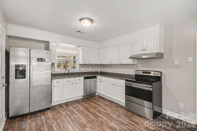 6209 Springfield Drive, Charlotte, NC 28212