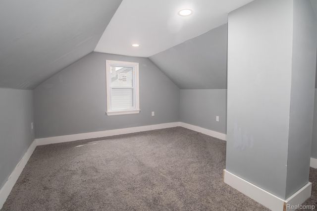881 Garfield Avenue, Lincoln Park, MI 48146