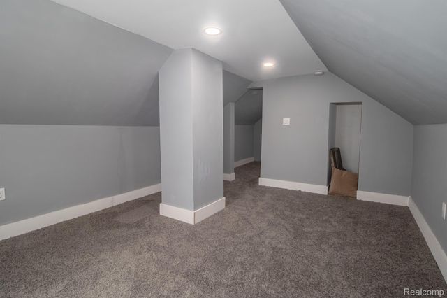 881 Garfield Avenue, Lincoln Park, MI 48146