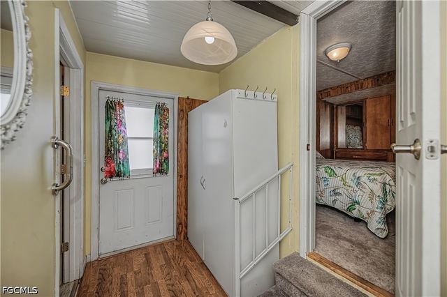 284 Blue Spring TER, North Fort Myers, FL 33903