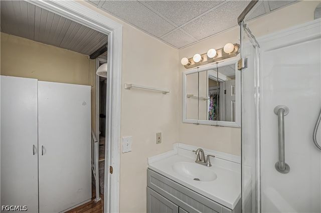 284 Blue Spring TER, North Fort Myers, FL 33903