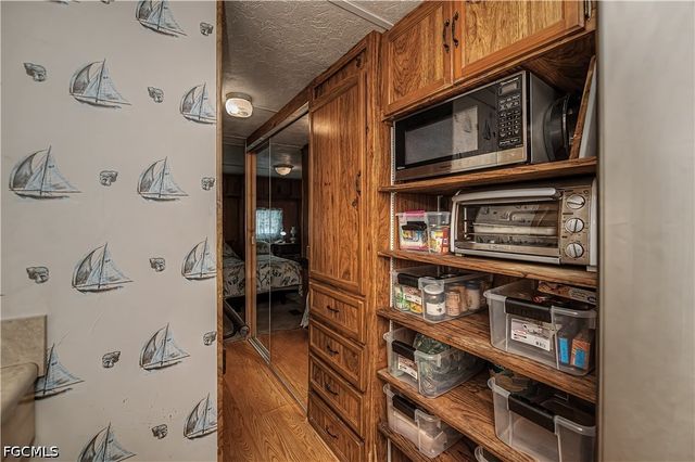 284 Blue Spring TER, North Fort Myers, FL 33903