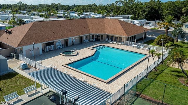 284 Blue Spring TER, North Fort Myers, FL 33903