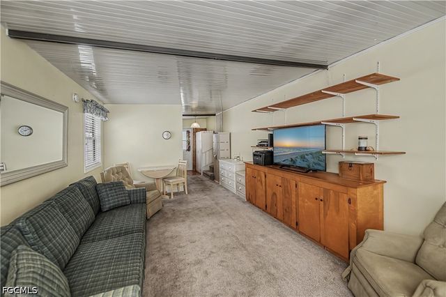 284 Blue Spring TER, North Fort Myers, FL 33903