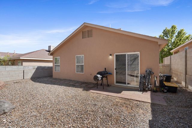 6147 Park South Place NW, Albuquerque, NM 87114