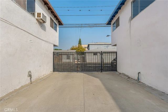 6021 Gage, Bell Gardens, CA 90201