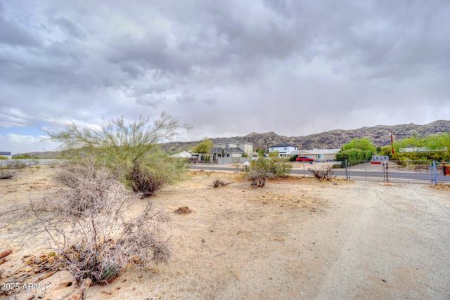 2212 E SOUTH MOUNTAIN Avenue 5, Phoenix, AZ 85042