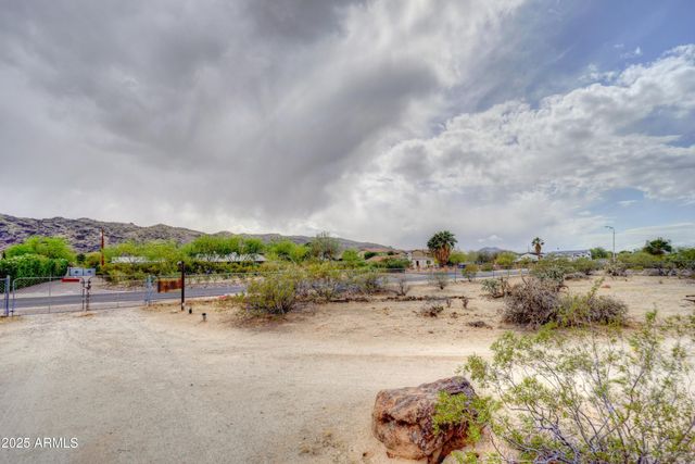 2212 E SOUTH MOUNTAIN Avenue 5, Phoenix, AZ 85042