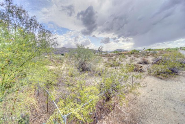 2212 E SOUTH MOUNTAIN Avenue 5, Phoenix, AZ 85042