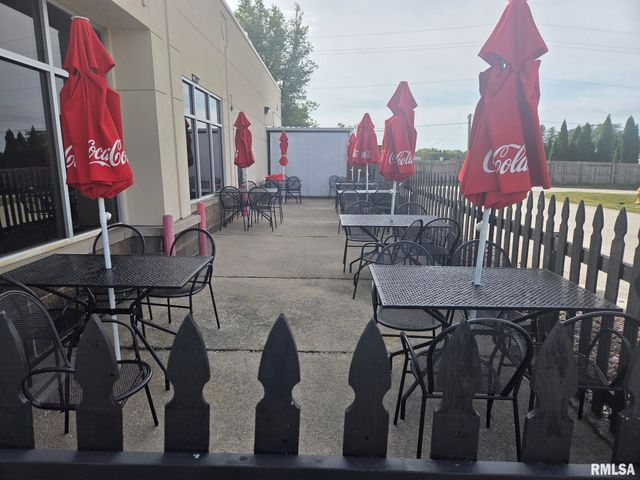 3559 W Kimberly Rd Ste 1, Davenport, IA 52806