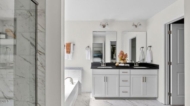 2112 Stoneridge Barn Way, Wake Forest, NC 27587