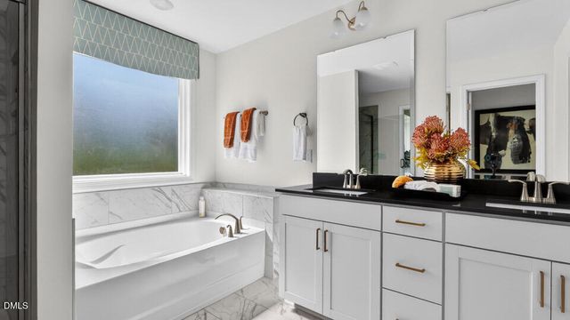 2112 Stoneridge Barn Way, Wake Forest, NC 27587