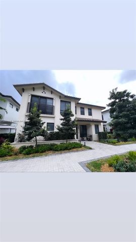 8253 NW 47th Ln, Doral, FL 33166