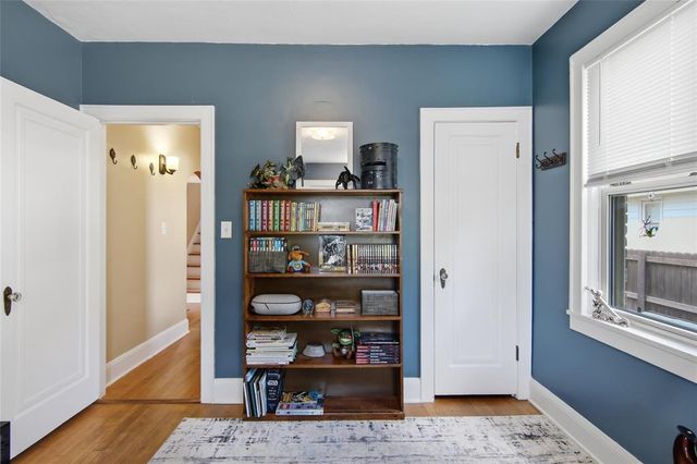 1902 Hogeboom Avenue, Eau Claire, WI 54701