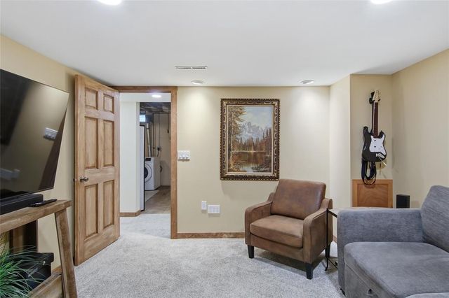 1902 Hogeboom Avenue, Eau Claire, WI 54701