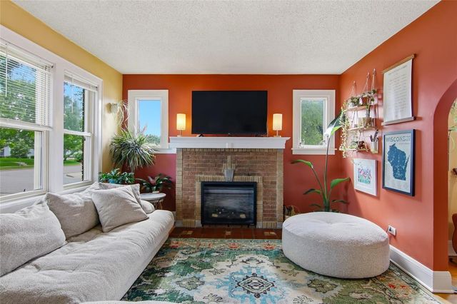 1902 Hogeboom Avenue, Eau Claire, WI 54701