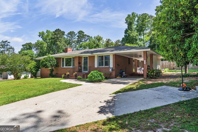 711 Winchester Circle, Macon, GA 31210