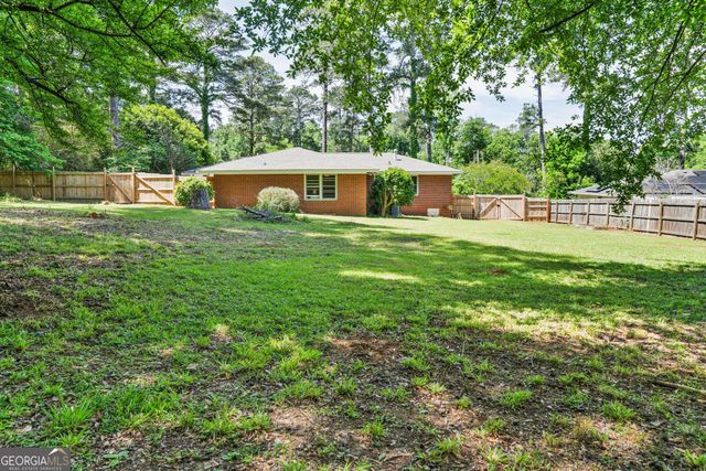 711 Winchester Circle, Macon, GA 31210