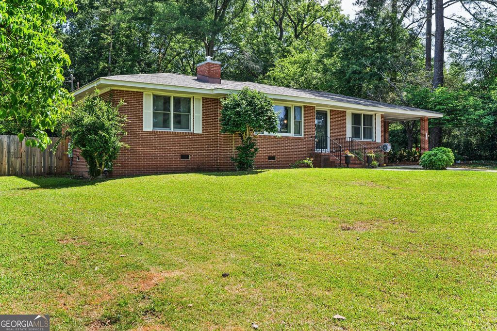 711 Winchester Circle, Macon, GA 31210