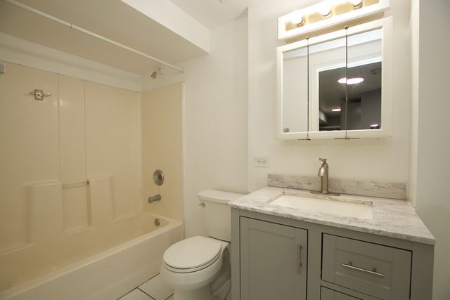 4400 N RACINE Avenue GARDEN, Chicago, IL 60640