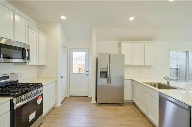 6313 Barrington Cliff Trail, Porter, TX 77365