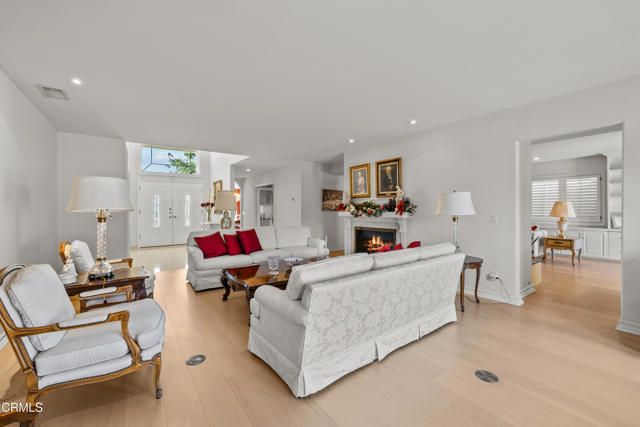 4240 Reyes Drive, Los Angeles, CA 91356