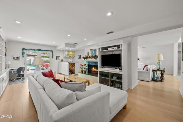 4240 Reyes Drive, Los Angeles, CA 91356