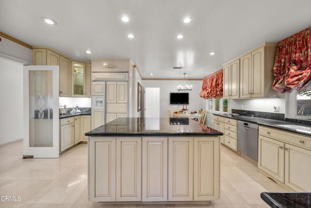 4240 Reyes Drive, Los Angeles, CA 91356