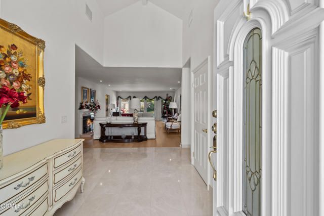 4240 Reyes Drive, Los Angeles, CA 91356