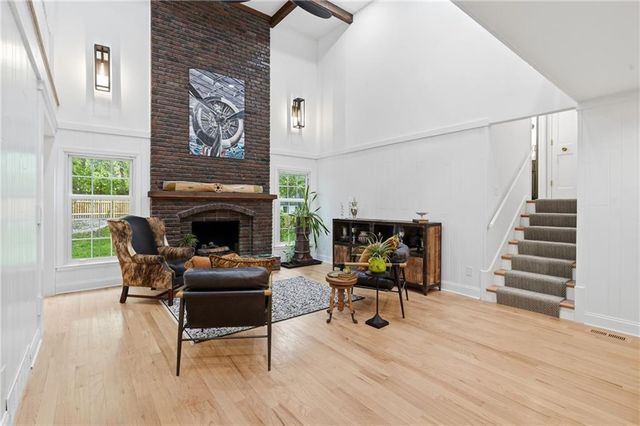 12000 Aberdeen Street, Leawood, KS 66209